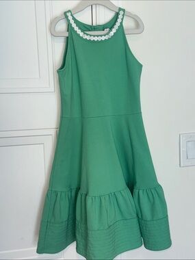 Janie and Jack Green Sleeveless A-Line Dress with White Scalloped Neck